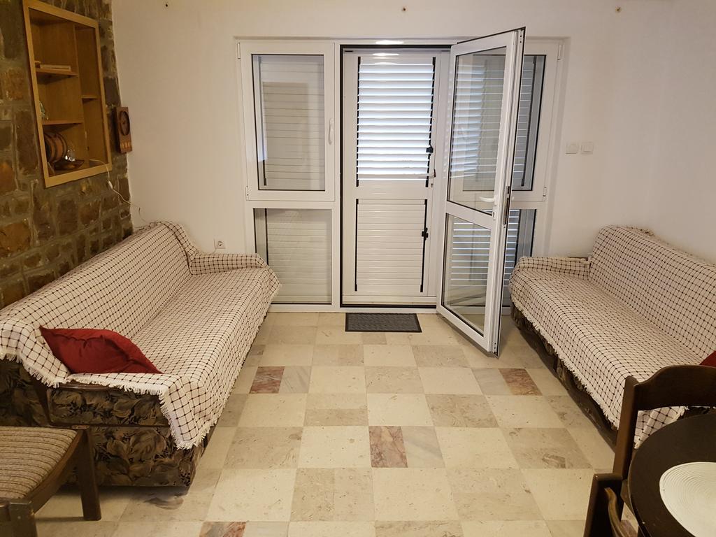 Apartment Three Palms Novakovic *